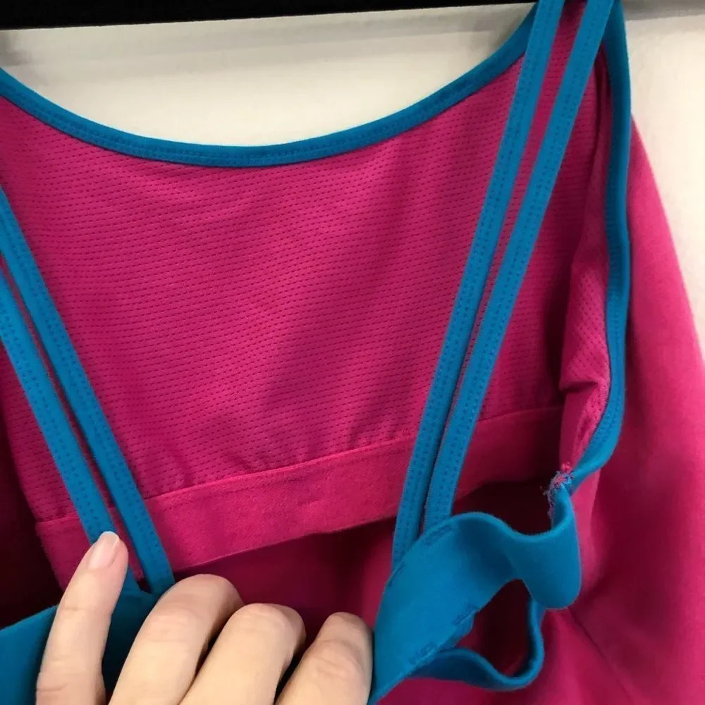 Unity Workout Tank Medium - Picture 5 of 6